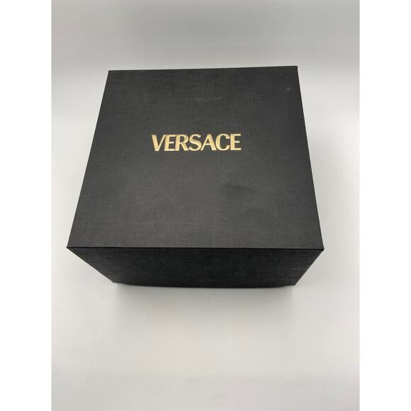 Versace Women's Swiss Medusa Watch Black Silicone Strap NEW - Picture 2 of 7